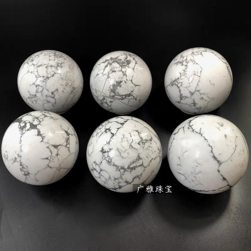 howlite sphere 6.5centimeter